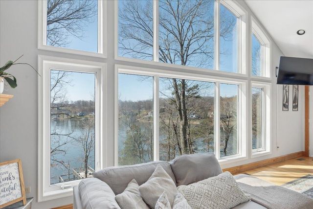 1429 Longview Estates DR, Goodview, VA 24095