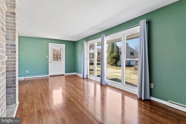 543 MAGARO RD, Enola, PA 17025