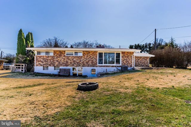 543 MAGARO RD, Enola, PA 17025