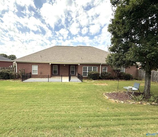 225 Pennsylvania Avenue, Madison, AL 35758