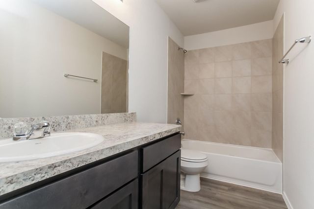 8719 J C Oaks Circle, Houston, TX 77028