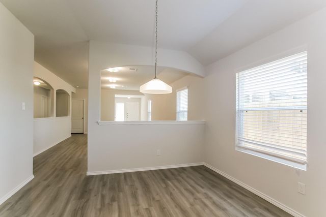 8719 J C Oaks Circle, Houston, TX 77028