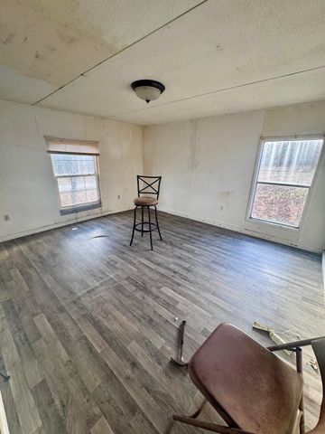 104 Private Road H4, Alton, MO 65606