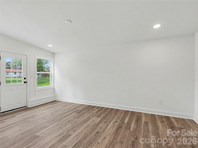 410 E 16th Street, Kannapolis, NC 28083