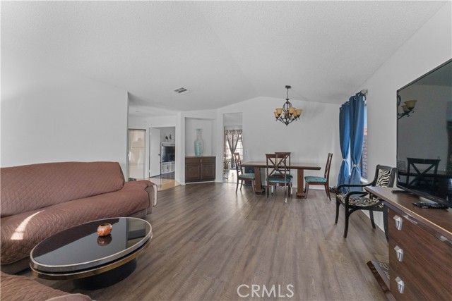 37720 Smoke Tree, Palmdale, CA 93552