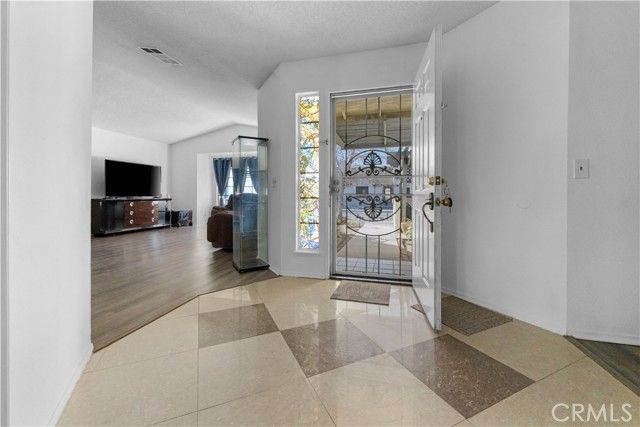 37720 Smoke Tree, Palmdale, CA 93552