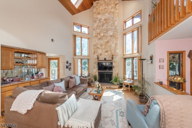 13 Fox Run, North Caldwell Boro, NJ 07006