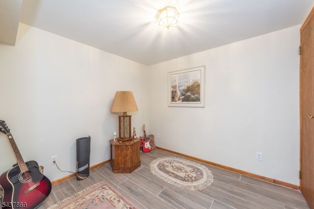 13 Fox Run, North Caldwell Boro, NJ 07006