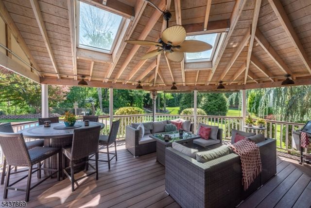 13 Fox Run, North Caldwell Boro, NJ 07006