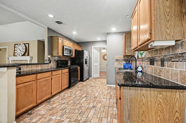 3007 Woodwren Court, League City, TX 77573