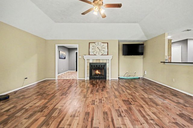 3007 Woodwren Court, League City, TX 77573