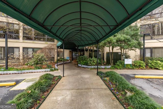 1800 Clairmont Lake A227, Decatur, GA 30033