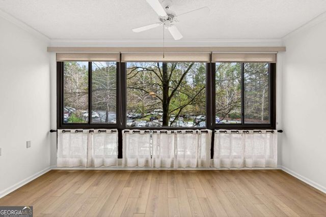 1800 Clairmont Lake A227, Decatur, GA 30033