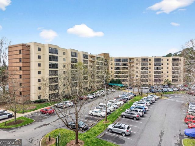 1800 Clairmont Lake A227, Decatur, GA 30033