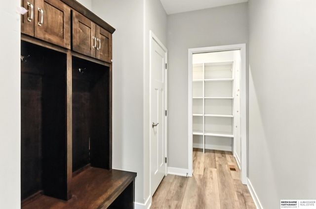 10508 S 117th Street, Papillion, NE 68046