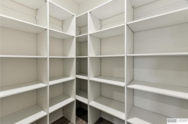 10508 S 117th Street, Papillion, NE 68046