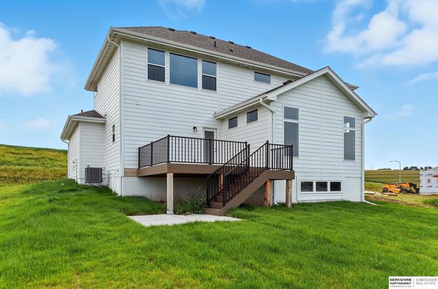 10508 S 117th Street, Papillion, NE 68046