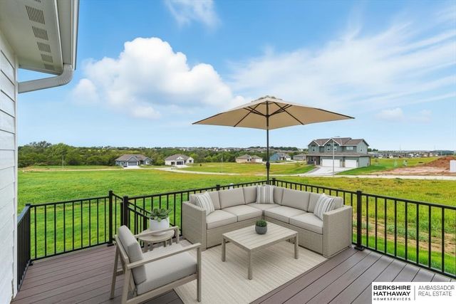 10508 S 117th Street, Papillion, NE 68046