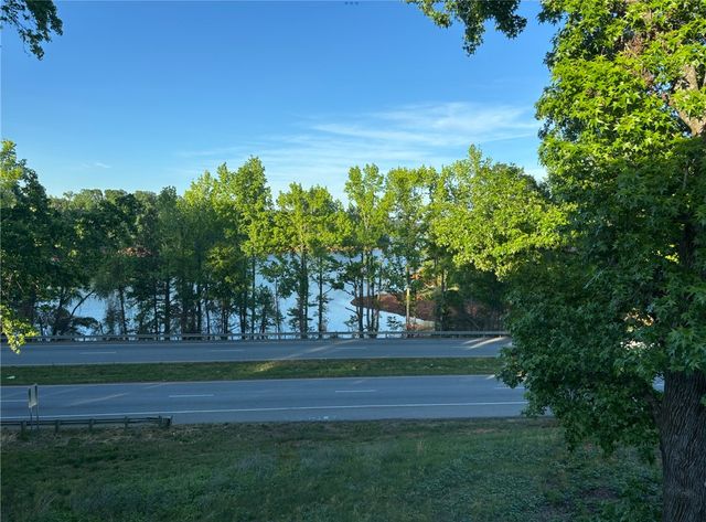 210 Northlake Drive, Anderson, SC 29625