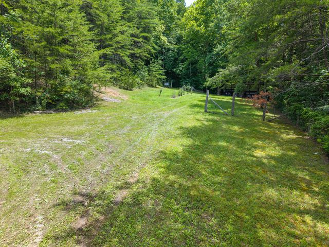 214 Price Valley Cemetery Road, Somerset, KY 42503