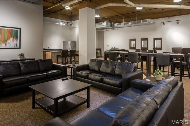 1501 Locust Street 909, St Louis, MO 63103