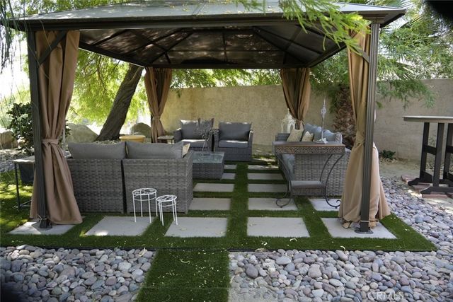 46274 Roadrunner Lane, La Quinta, CA 92253