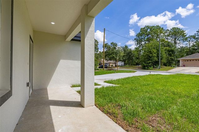 8100 N HILLVIEW CIRCLE, Dunnellon, FL 34434