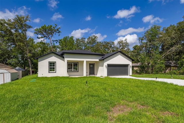 8100 N HILLVIEW CIRCLE, Dunnellon, FL 34434