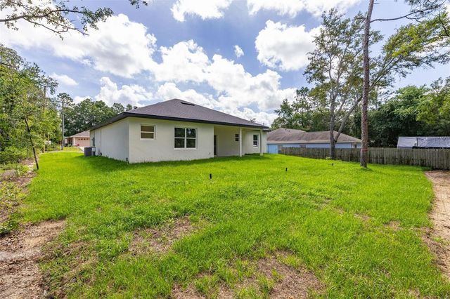 8100 N HILLVIEW CIRCLE, Dunnellon, FL 34434