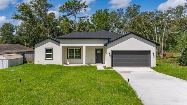 8100 N HILLVIEW CIRCLE, Dunnellon, FL 34434