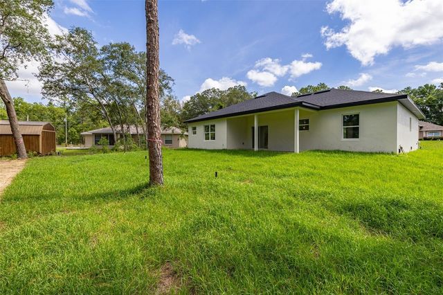 8100 N HILLVIEW CIRCLE, Dunnellon, FL 34434