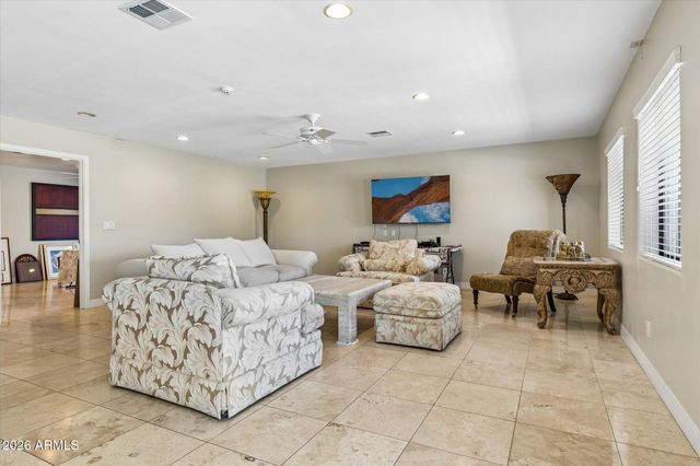 9817 N 36TH Street, Phoenix, AZ 85028