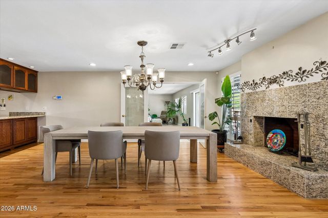 9817 N 36TH Street, Phoenix, AZ 85028