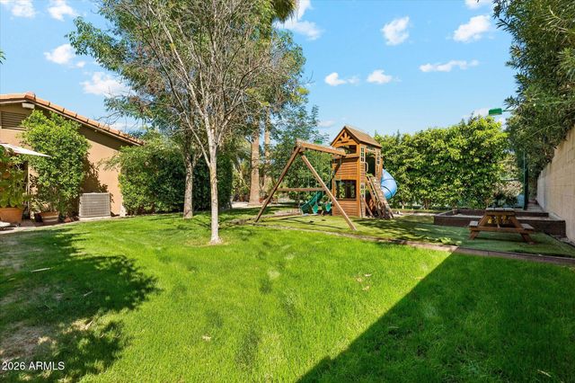 9817 N 36TH Street, Phoenix, AZ 85028