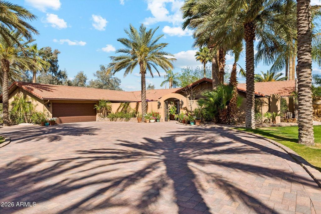 9817 N 36TH Street, Phoenix, AZ 85028