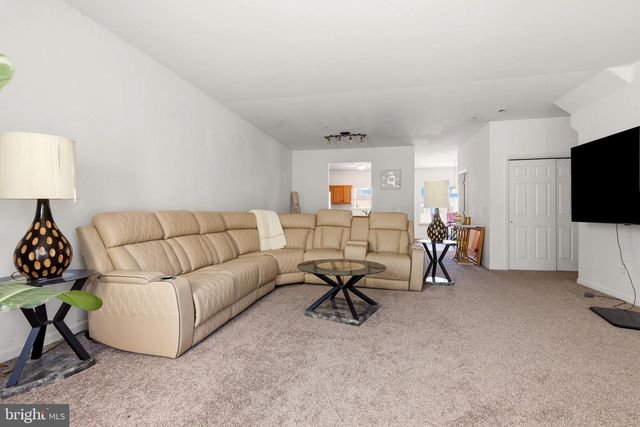 6 TURTLE CT, Delanco Twp, NJ 08075
