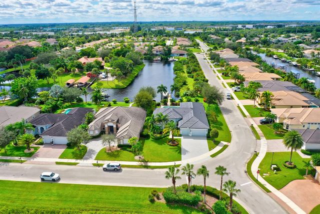 7186 SW Quiet River Court, Stuart, FL 34997