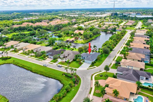 7186 SW Quiet River Court, Stuart, FL 34997