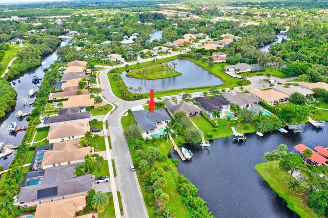 7186 SW Quiet River Court, Stuart, FL 34997