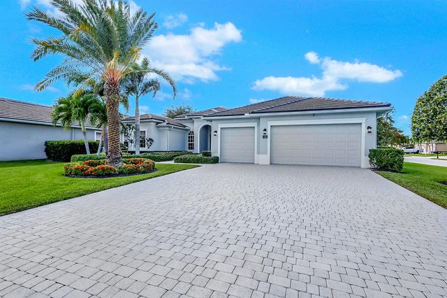 7186 SW Quiet River Court, Stuart, FL 34997