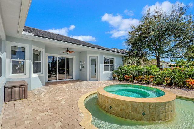 7186 SW Quiet River Court, Stuart, FL 34997