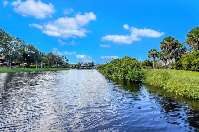 7186 SW Quiet River Court, Stuart, FL 34997