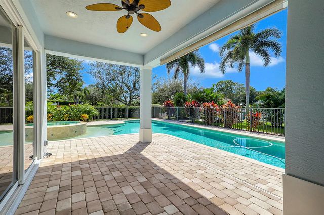 7186 SW Quiet River Court, Stuart, FL 34997