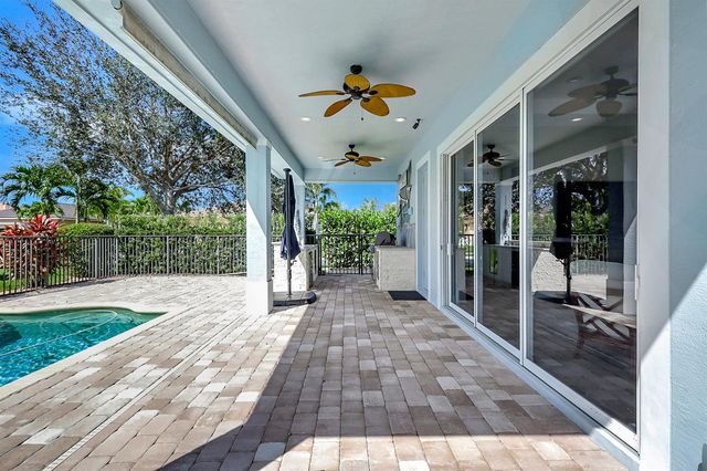 7186 SW Quiet River Court, Stuart, FL 34997