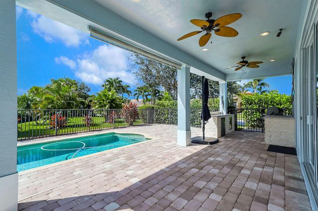7186 SW Quiet River Court, Stuart, FL 34997