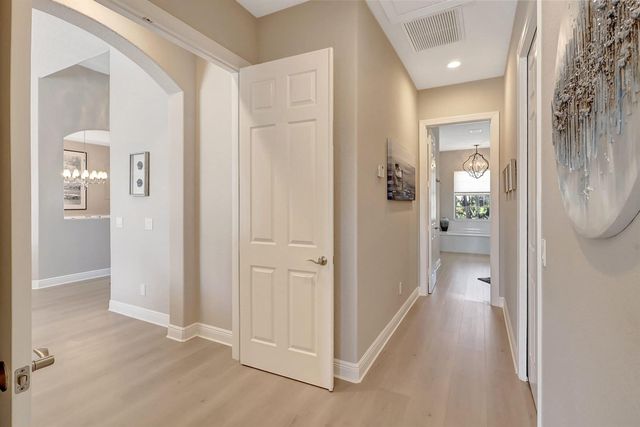 7186 SW Quiet River Court, Stuart, FL 34997