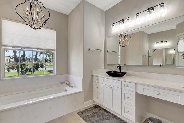 7186 SW Quiet River Court, Stuart, FL 34997