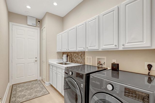 7186 SW Quiet River Court, Stuart, FL 34997