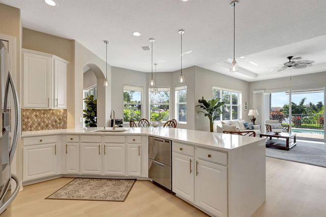 7186 SW Quiet River Court, Stuart, FL 34997