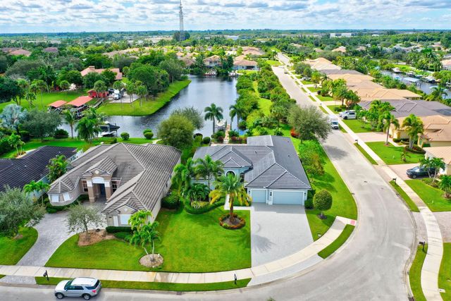 7186 SW Quiet River Court, Stuart, FL 34997